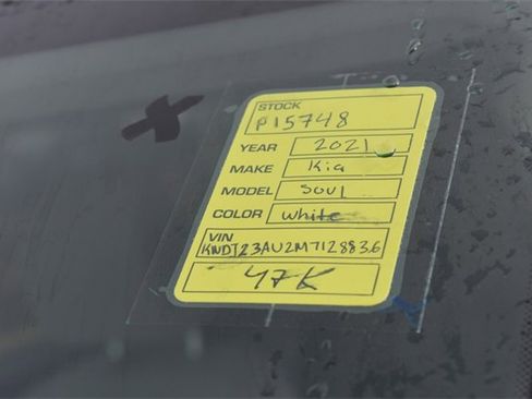 Certified 2021 Kia Soul LX image 31