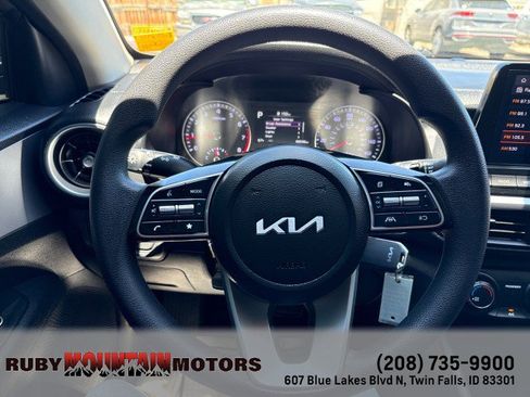 Used 2024 Kia Forte LXS FWD image 13