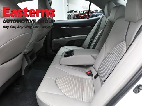 Used 2023 Toyota Camry SE FWD image 21