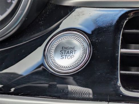 Used 2024 Genesis G70 2.5T image 29