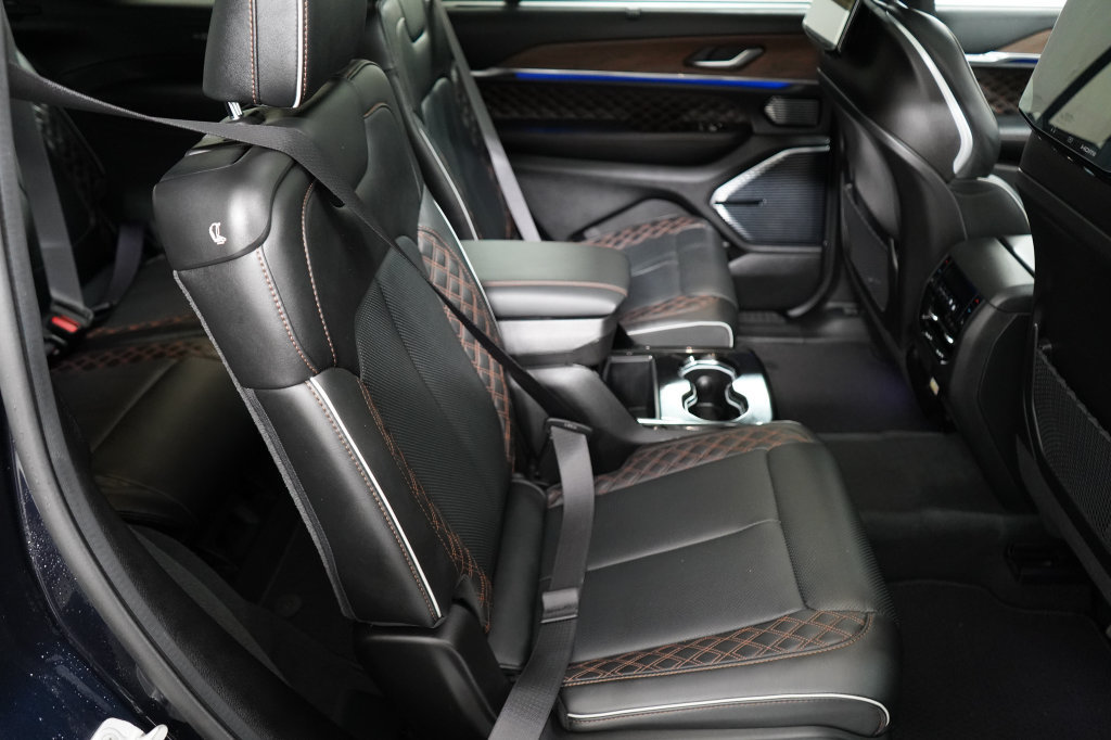 Certified 2023 Jeep Grand Cherokee L Summit w/ Advanced Protech Group IV AWD/4WD image 22