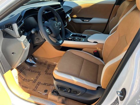 New 2026 Lexus RZ 350e 2WD image 10