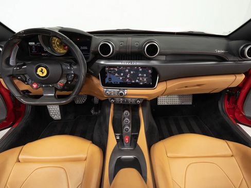 Used 2019 Ferrari Portofino RWD image 25