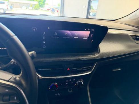 Used 2025 Buick Encore GX Preferred FWD image 12