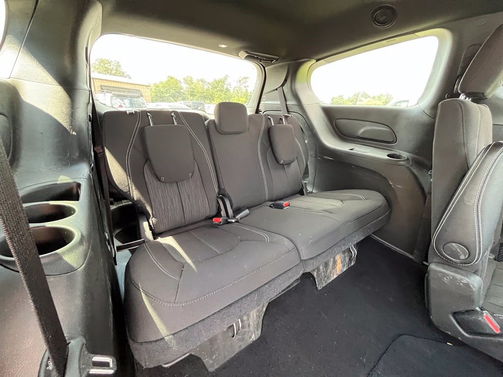 Used 2024 Chrysler Pacifica Touring FWD image 30