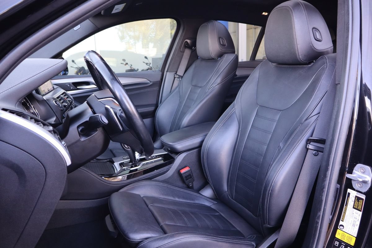 Used 2019 BMW X4 xDrive30i w/ M Sport Package AWD/4WD image 10