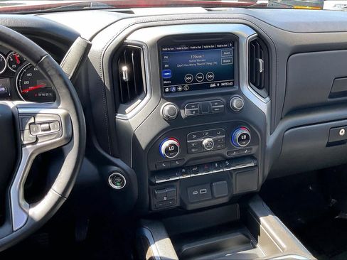 Used 2021 Chevrolet Silverado 1500 LT Trail Boss image 7