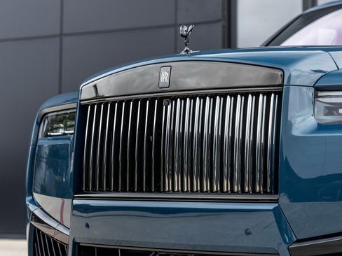 New 2026 Rolls-Royce Cullinan Black Badge image 17