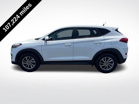 Used 2018 Hyundai Tucson SE w/ Cargo Package AWD/4WD image 2