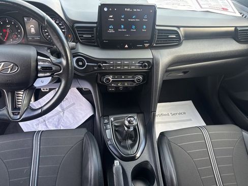 Used 2022 Hyundai Veloster N image 17