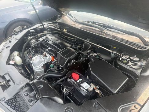 Used 2016 Acura TLX FWD image 38