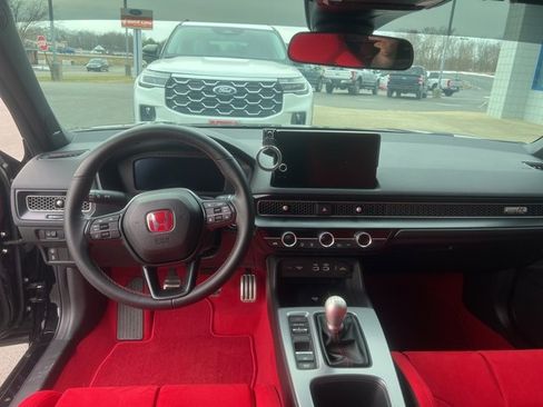 Used 2025 Honda Civic Type R image 6