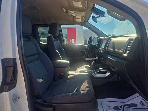 Used 2023 Nissan Frontier SV w/ SV Convenience Package AWD/4WD image 26
