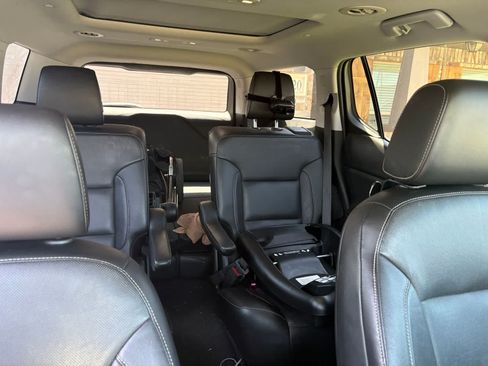 Used 2019 GMC Acadia SLT FWD image 7