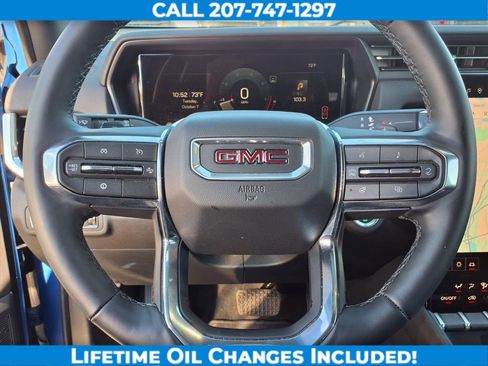 Used 2025 GMC Terrain Elevation image 13
