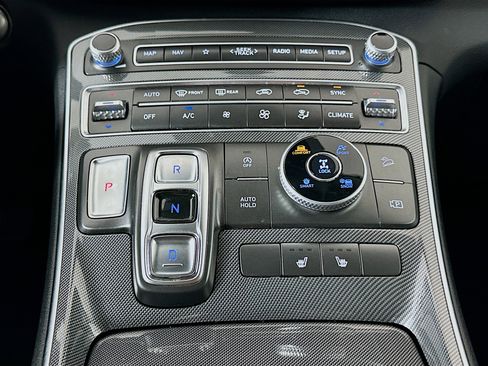 Used 2023 Hyundai Santa Fe SEL image 25