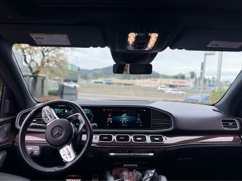 Used 2023 Mercedes-Benz GLE 450 4MATIC image 7