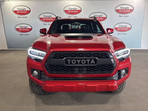 Used 2016 Toyota Tacoma SR image 2