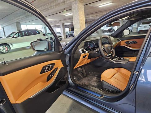 Used 2025 BMW 330i xDrive Sedan w/ M Sport Package image 29