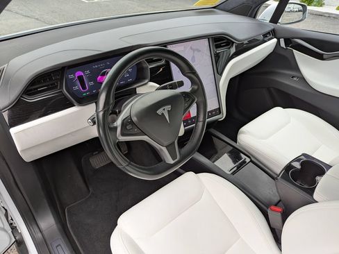 Used 2020 Tesla Model X Long Range AWD/4WD image 13