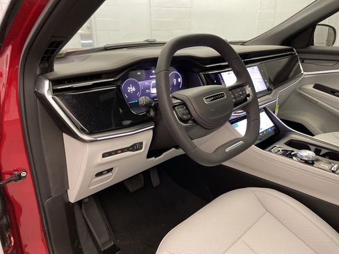 New 2025 Jeep Wagoneer S Limited image 18