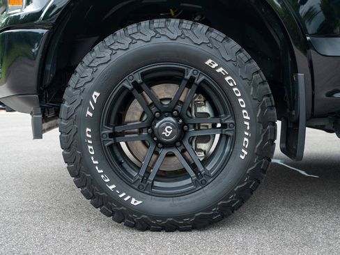 Used 2018 Ford F150 XLT w/ Equipment Group 302A Luxury AWD/4WD image 10