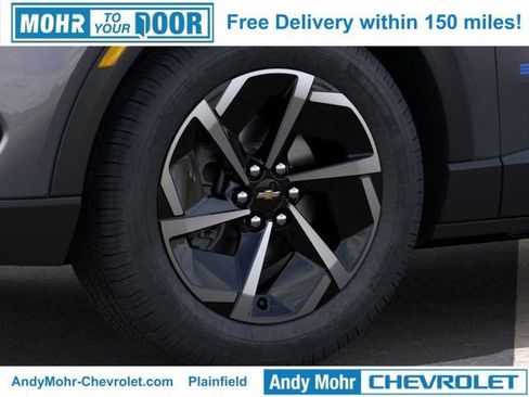 New 2026 Chevrolet Equinox EV LT image 9