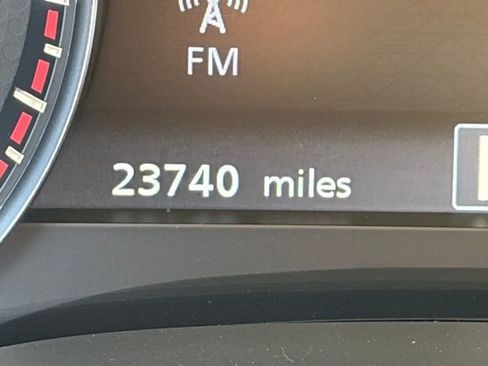 Used 2022 Nissan Armada SV w/ Cargo Package image 19