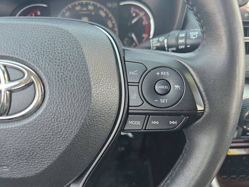 Certified 2022 Toyota RAV4 Limited image 22