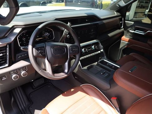 Used 2026 GMC Sierra 3500 Denali Ultimate AWD/4WD image 12