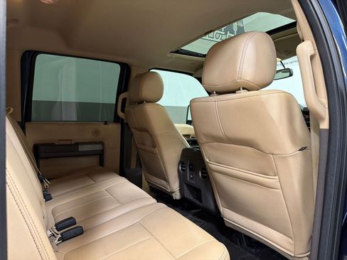 Used 2014 Ford F250 Lariat w/ Lariat Ultimate Package AWD/4WD image 44