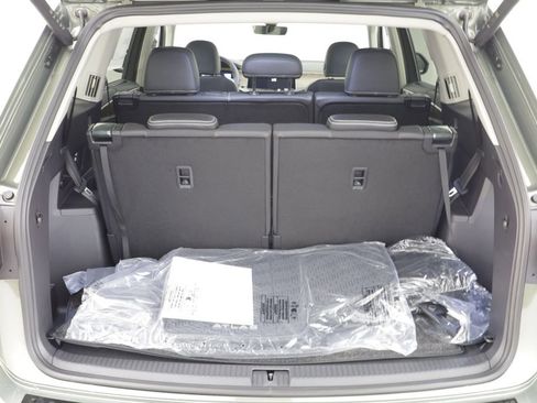 New 2026 Volkswagen Atlas SE image 18