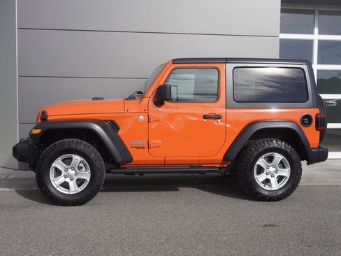 Used 2019 Jeep Wrangler Sport S image 8