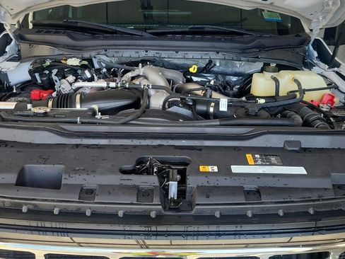 Used 2023 Ford F250 XLT w/ FX4 Off-Road Package image 8