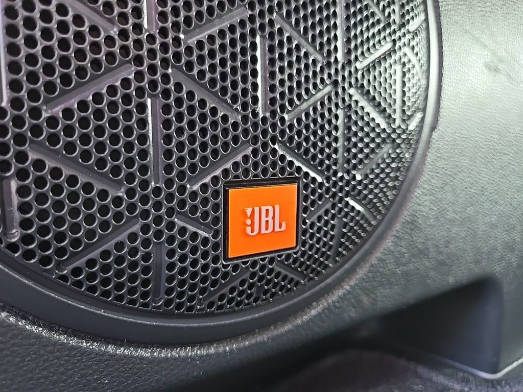 Used 2019 Toyota RAV4 Limited w/ Cold Weather Package AWD/4WD image 95
