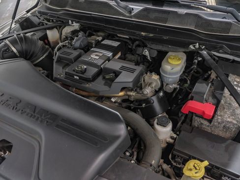 Used 2020 RAM 3500 Laramie image 59