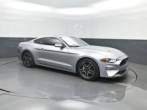 Used 2020 Ford Mustang Premium image 30
