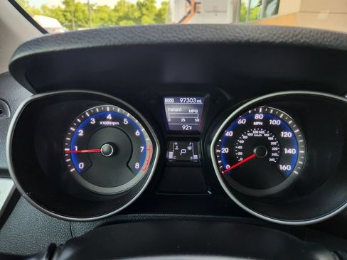 Used 2016 Hyundai Elantra GT FWD image 17