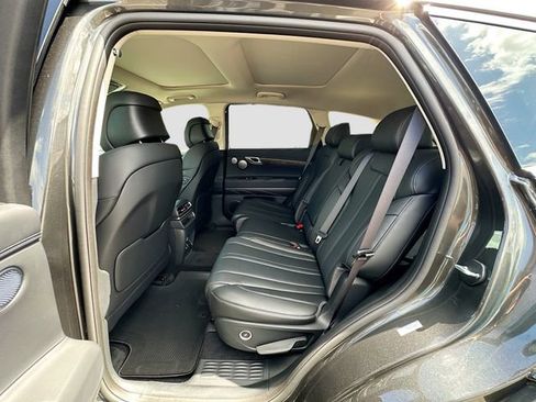 Used 2025 Genesis GV80 2.5T Advanced image 17