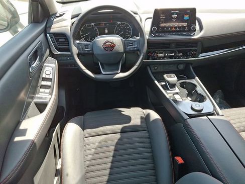 New 2026 Nissan Rogue SV image 9