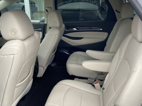 Used 2024 Buick Enclave Essence w/ Experience Buick Package image 5