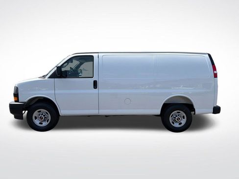 New 2026 GMC Savana 2500 w/ Driver Convenience Package RWD image 2