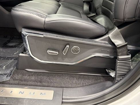 New 2025 Ford F150 Platinum w/ FX4 Off-Road Package image 13