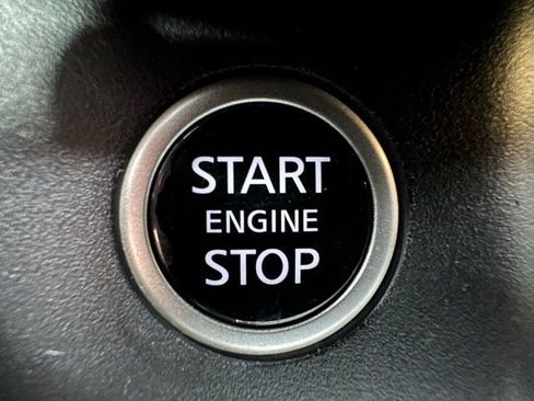 Used 2022 Nissan Rogue SL w/ SL Premium Package image 25