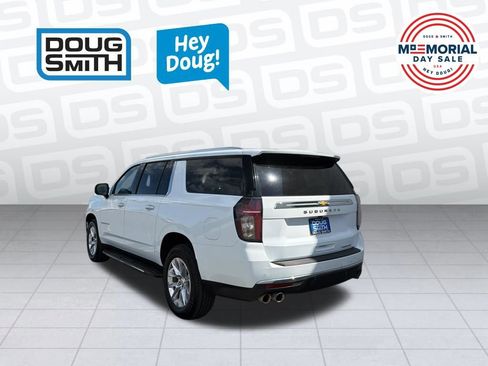 Used 2023 Chevrolet Suburban Premier AWD/4WD image 29