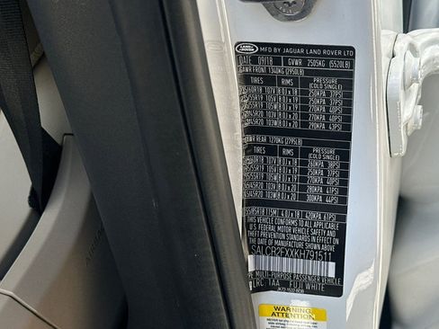 Used 2019 Land Rover Discovery Sport HSE image 37