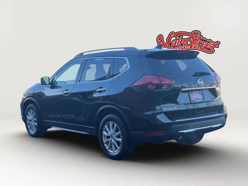Used 2017 Nissan Rogue SV AWD/4WD image 5
