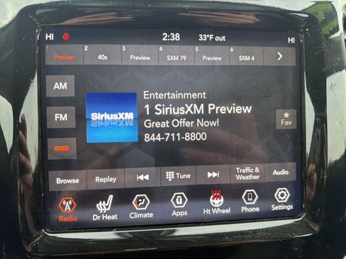 Used 2019 Jeep Cherokee Limited image 25