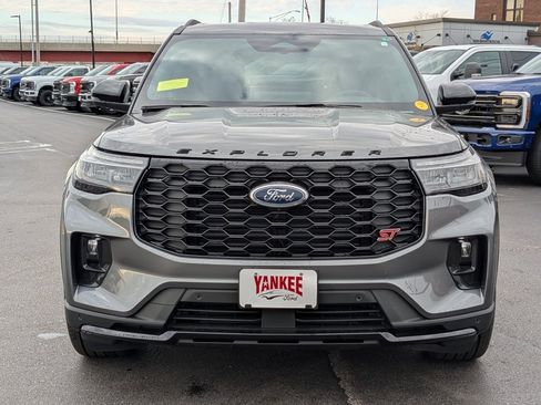 New 2026 Ford Explorer ST w/ Sun And Sound Package image 7