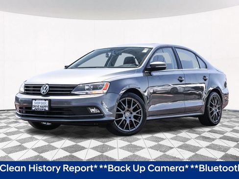 Used 2015 Volkswagen Jetta TDI SEL FWD image 2